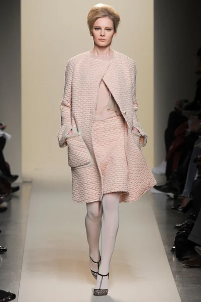 Look 9